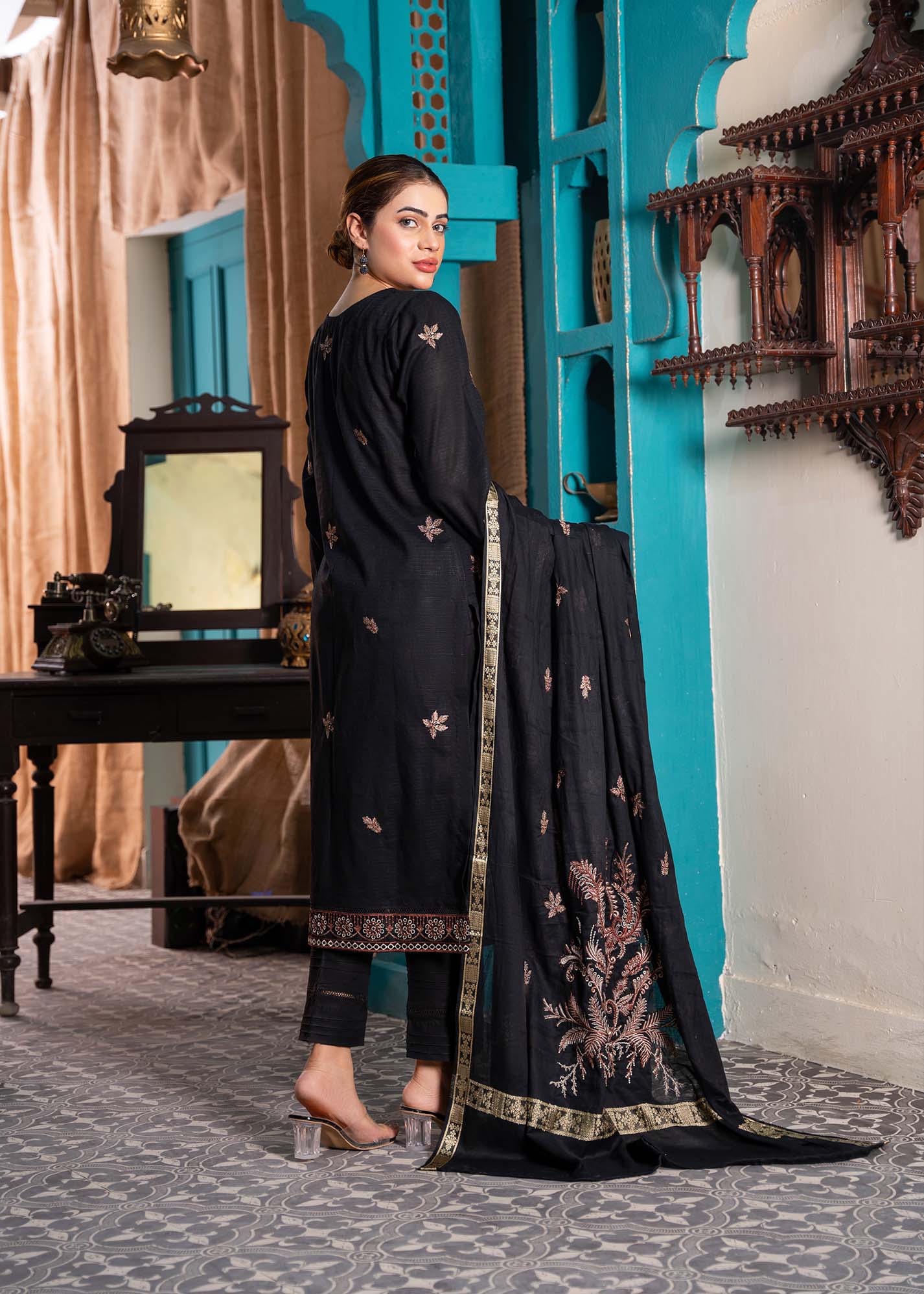 GulkaribyNCA present آرائش D-9750