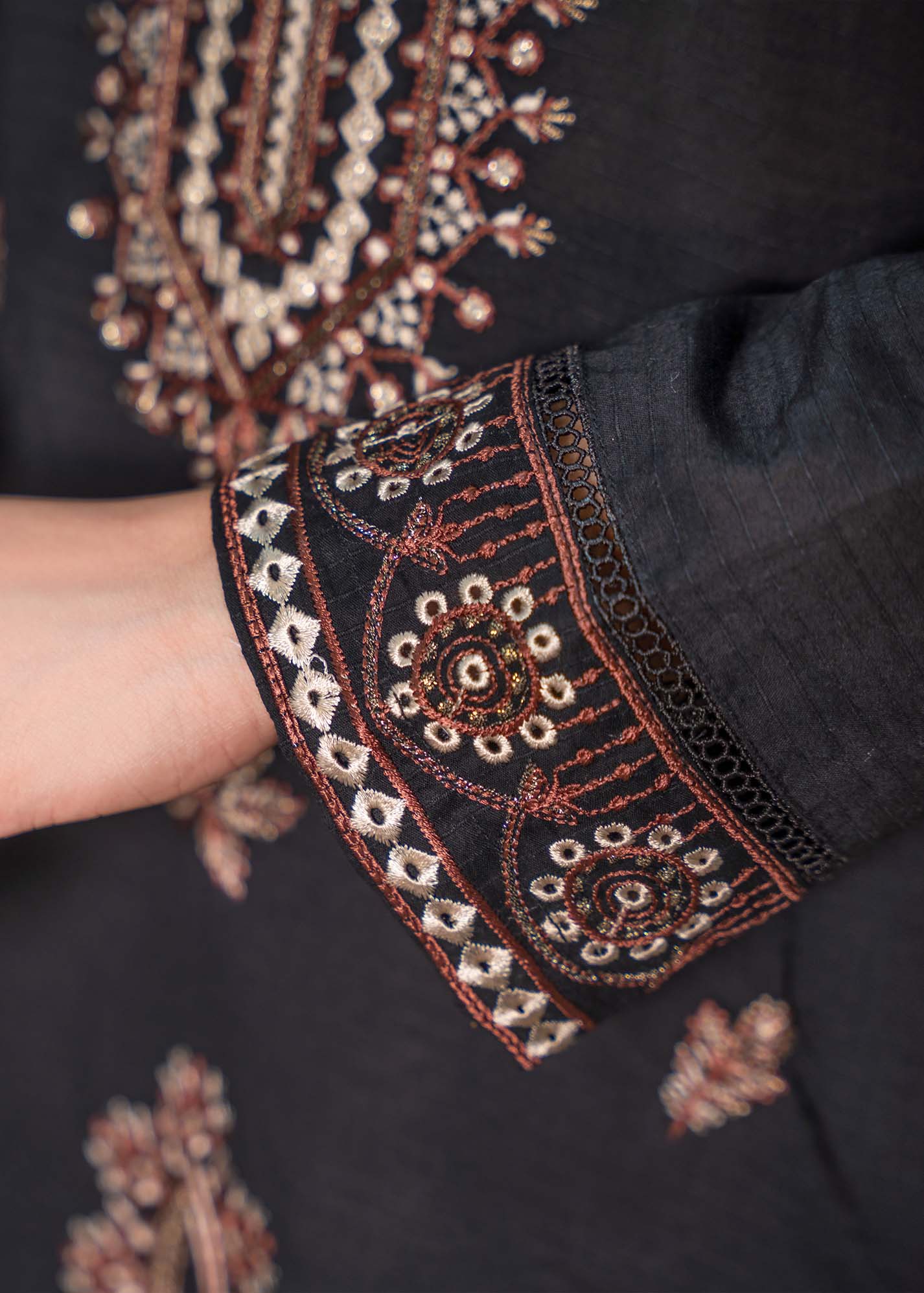 GulkaribyNCA present آرائش D-9750