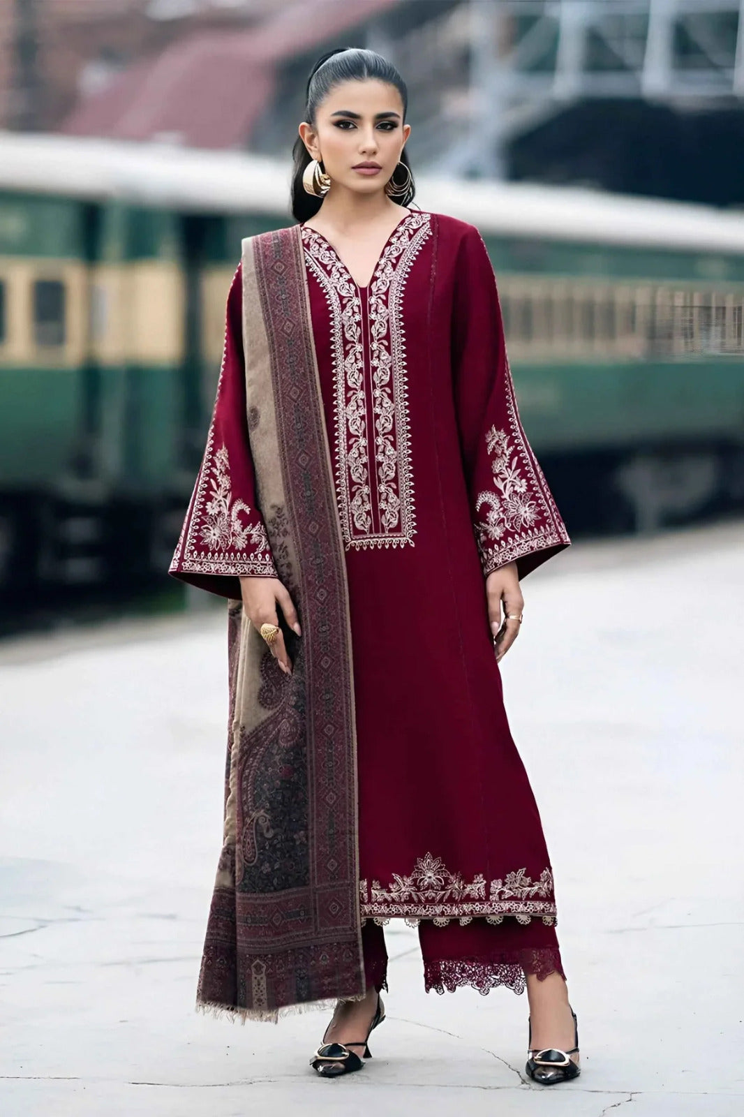 Bin Ashraf D#1384 – Elegant Dhanak Embroidered 3PC Suit